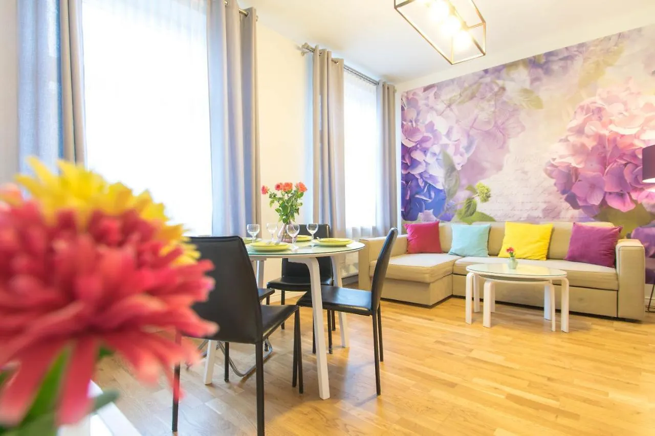 Old Town Apartments Krupnicza Krakow Polonya